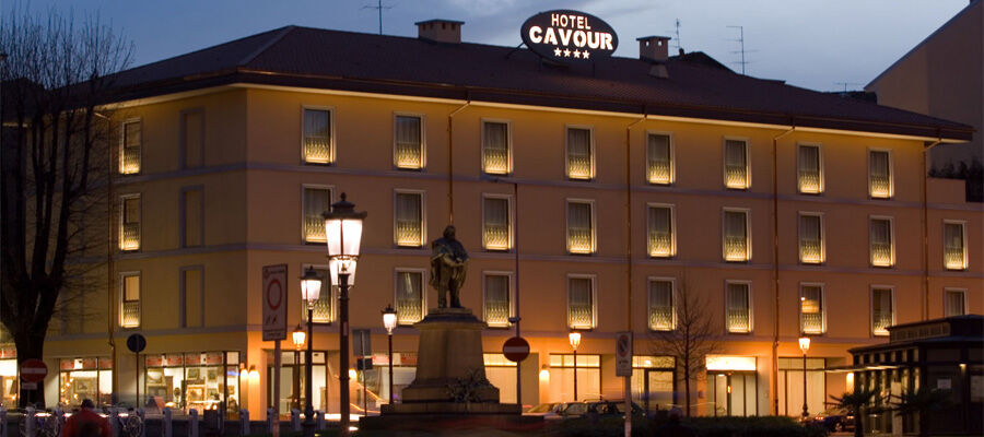 Hotel Cavour By Lvg Hotel Collection Новара Экстерьер фото